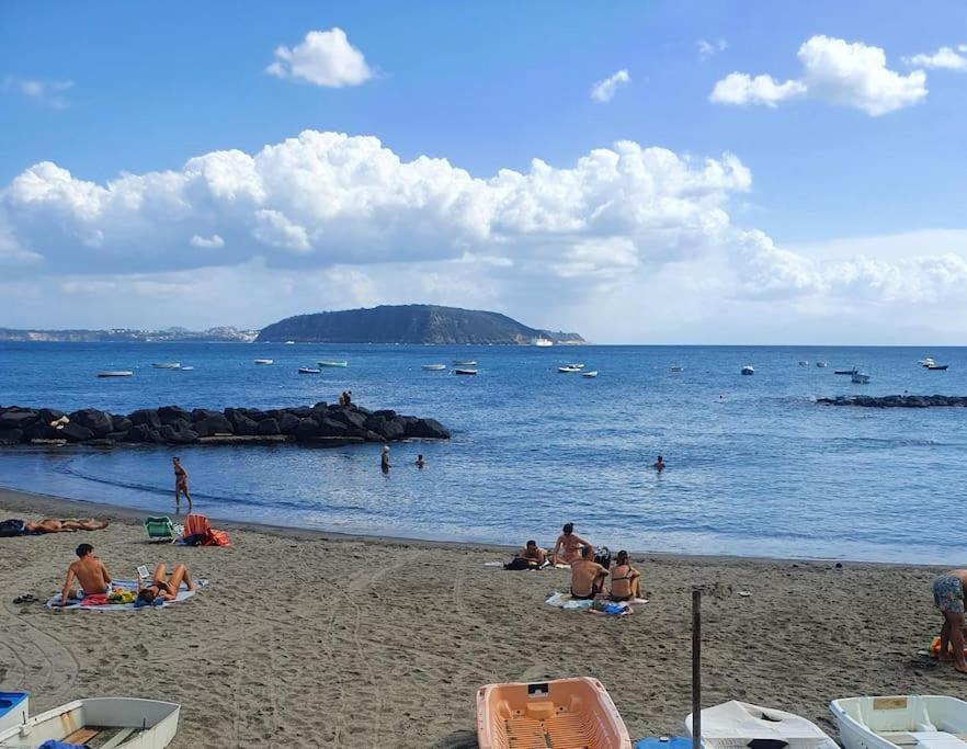 Beach House Ischia Bagian luar foto