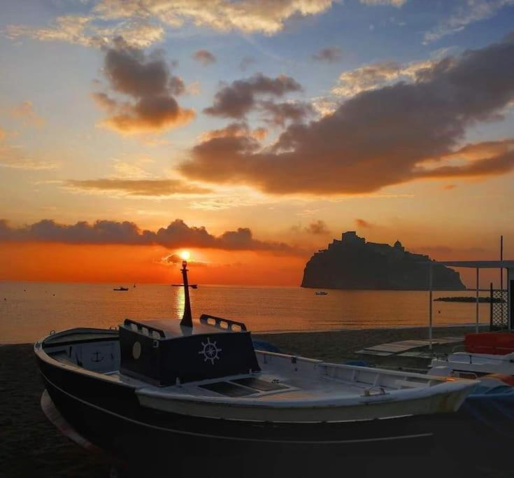 Beach House Ischia Bagian luar foto